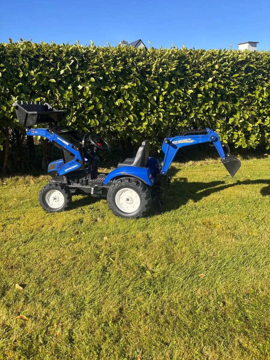 Kids new Holland tractor - Image 3