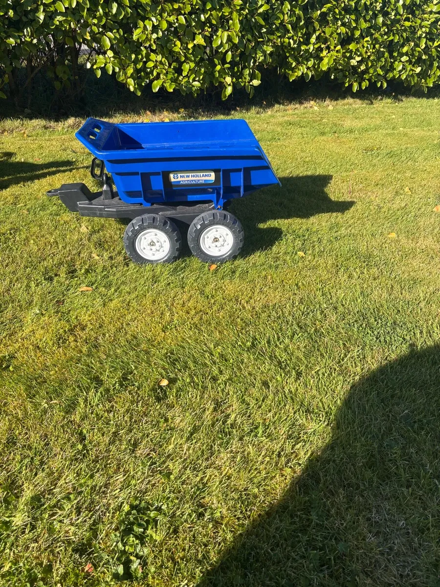 Kids new Holland tractor - Image 4