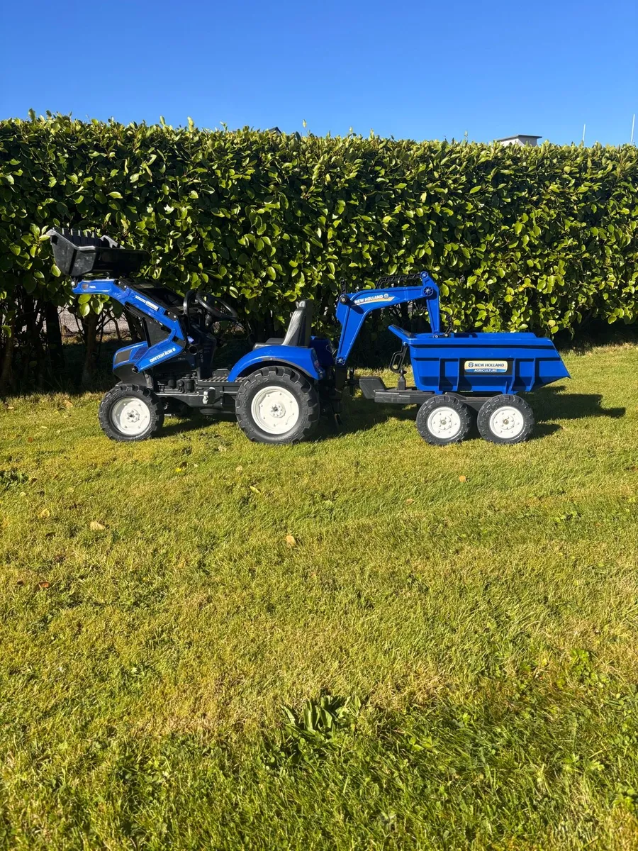 Kids new Holland tractor - Image 1