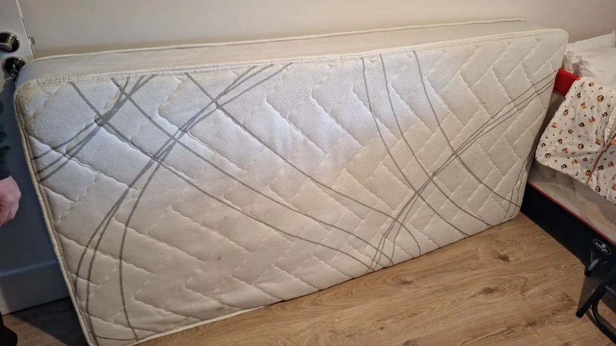 Single mattress - Image 3
