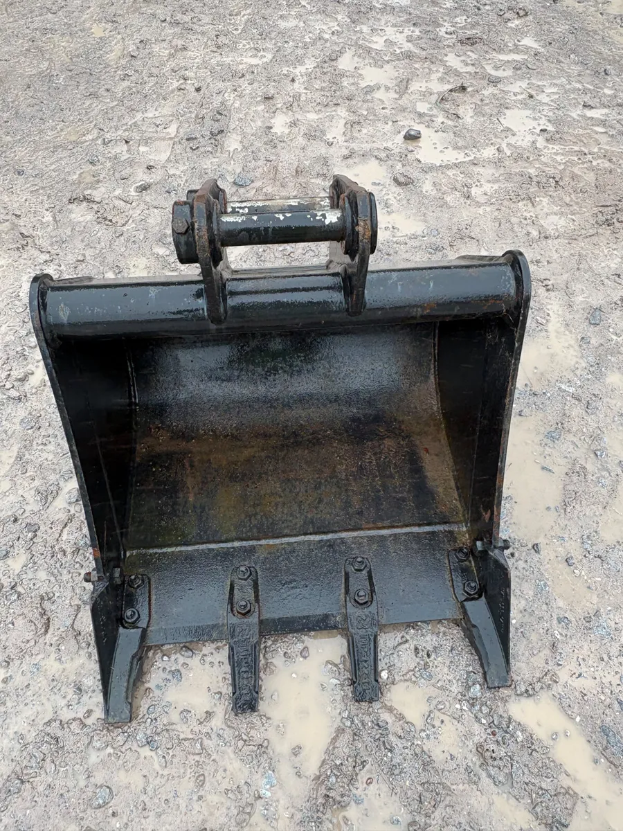 2 foot digging bucket 35mm pins - Image 2