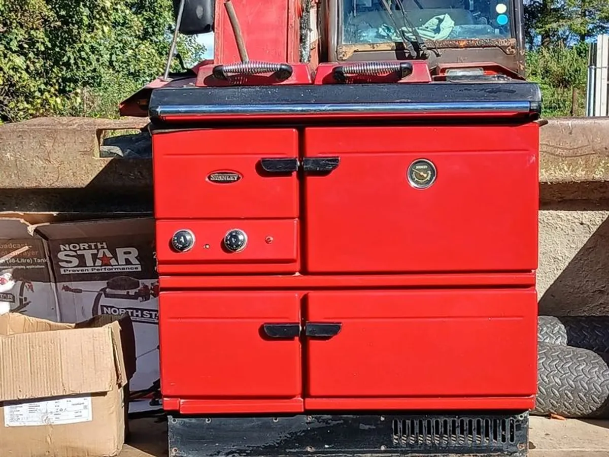 Stanley Donard oil cooker - Image 1