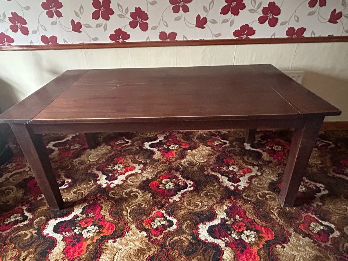 Table and Chairs - Image 1