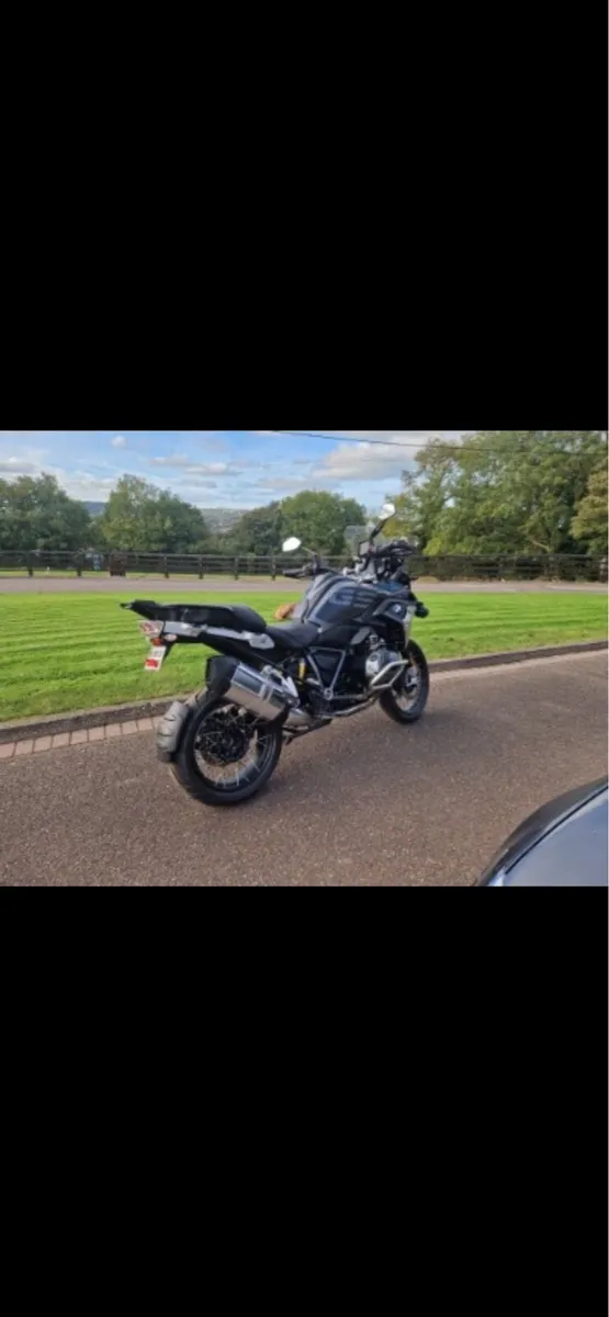BMW R1250GS TripleBlack - Image 2