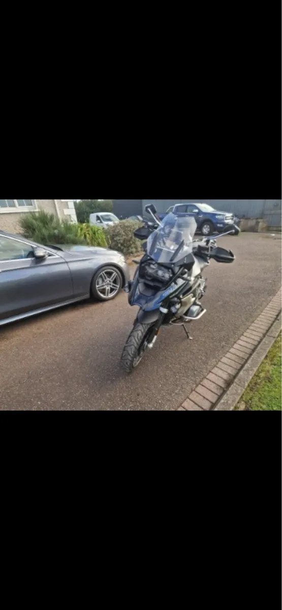 BMW R1250GS TripleBlack - Image 4