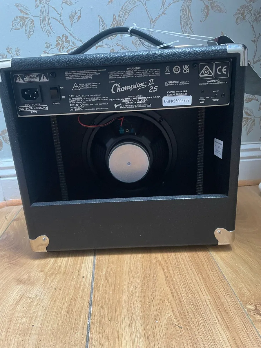 Fender Champion II 25w Amp - Image 2