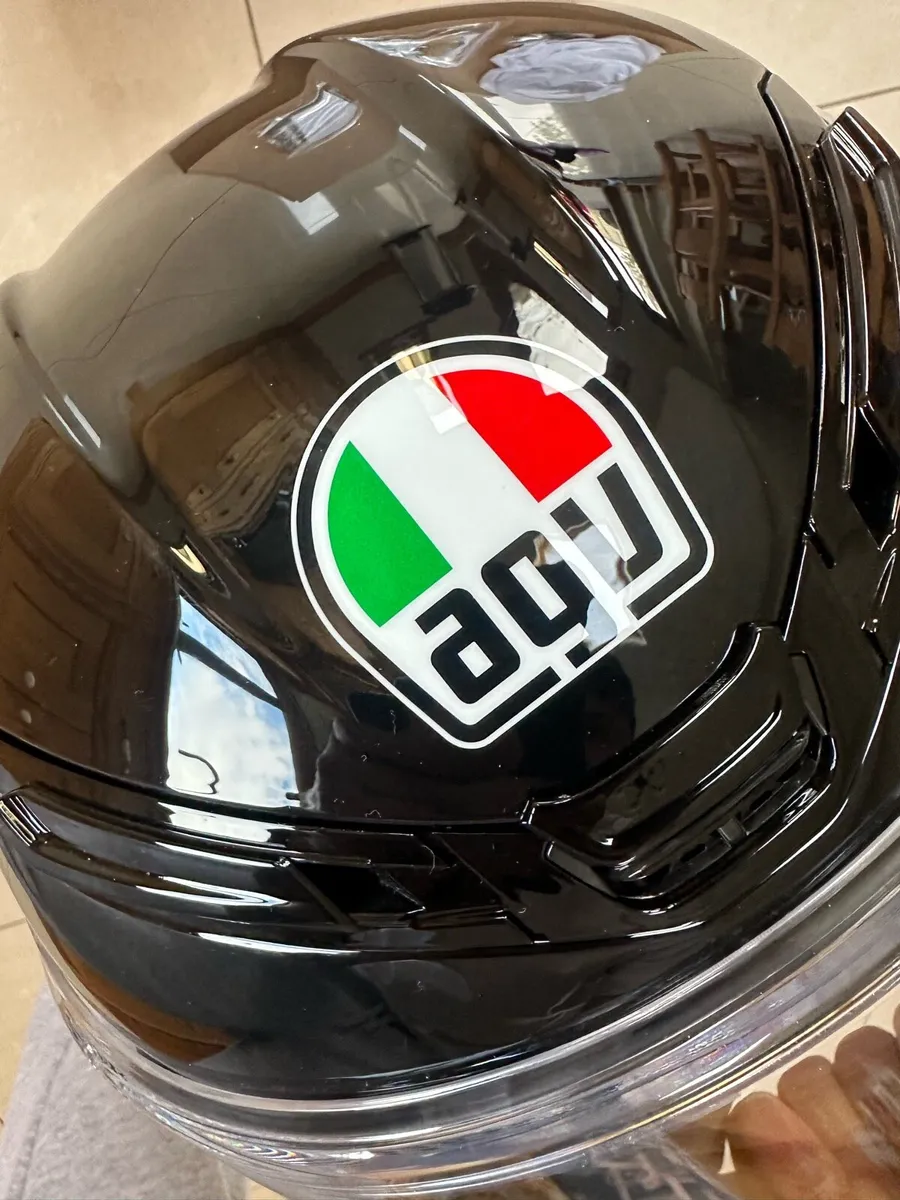 Agv K6s helmet - Image 3