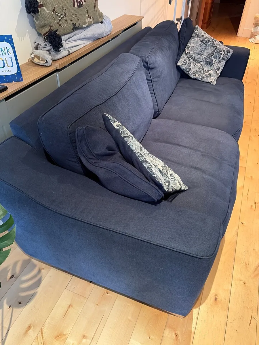 Navy 3 seater couch - Image 2