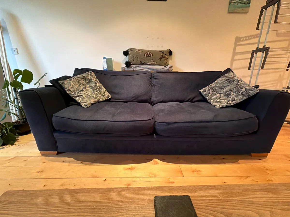 Navy 3 seater couch - Image 1