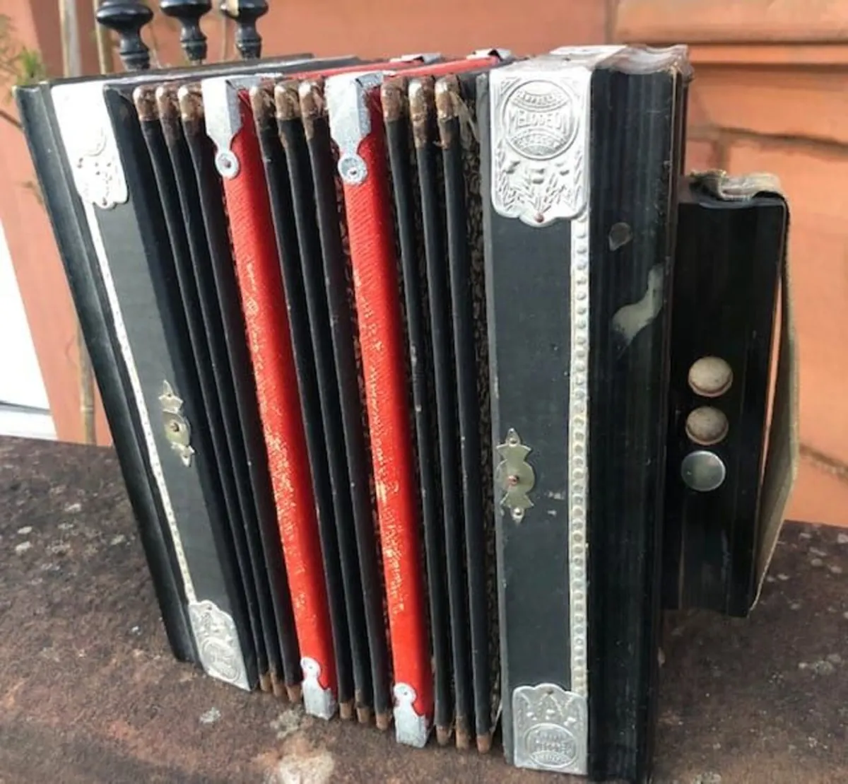 Old Melodeon - Image 2