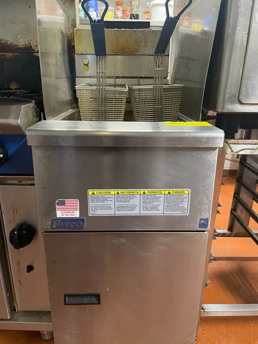 Pitco Commercial Fryer - double basket - Image 2