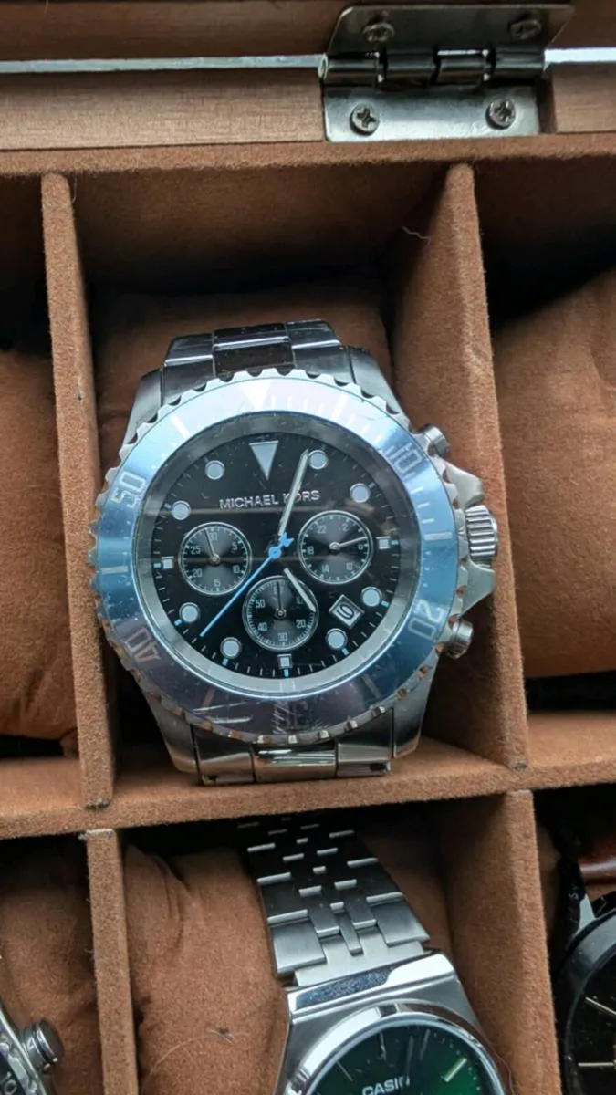 Watchs for sale price on request - Image 4