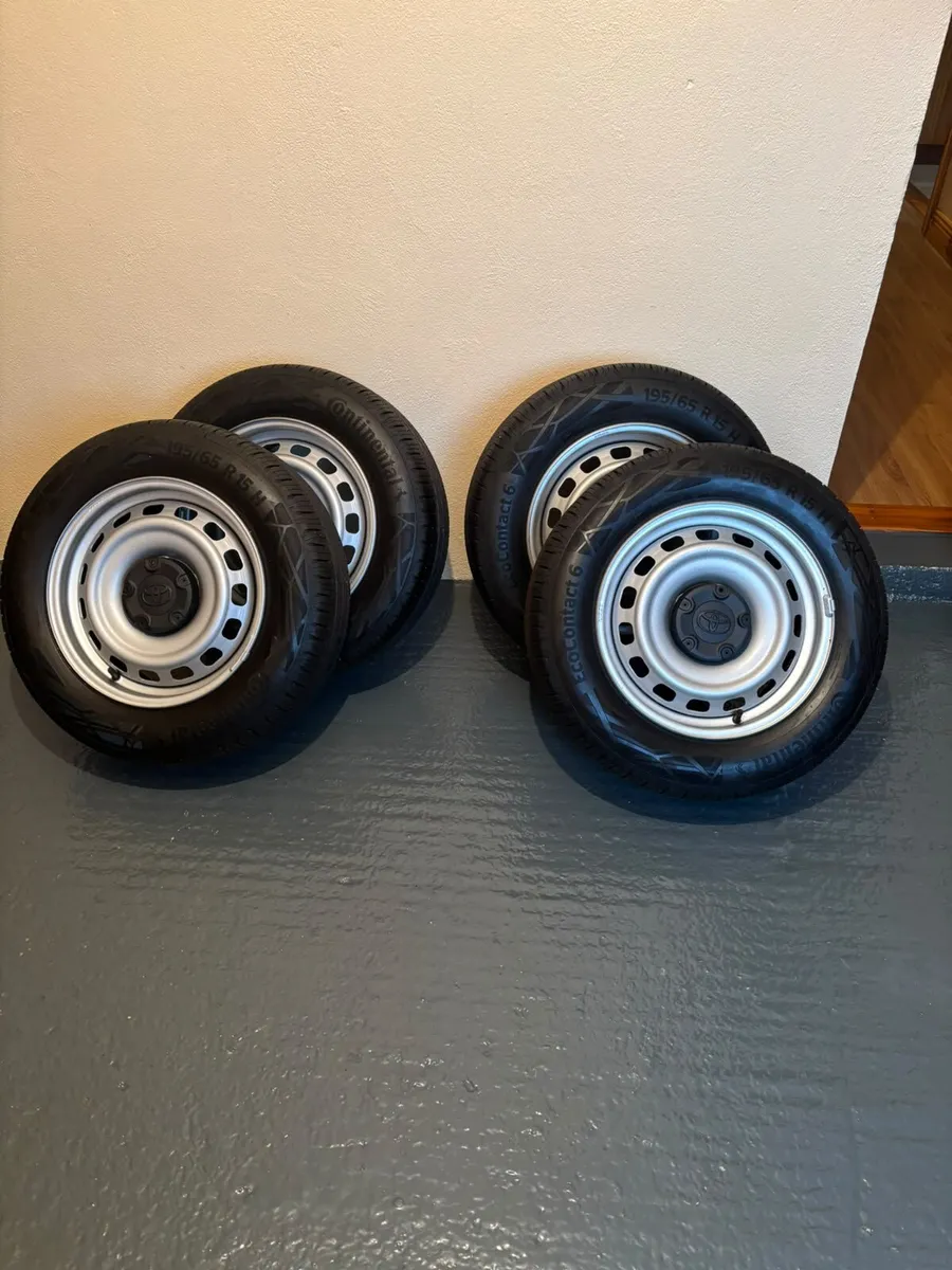 Wheels and tyres - Image 1