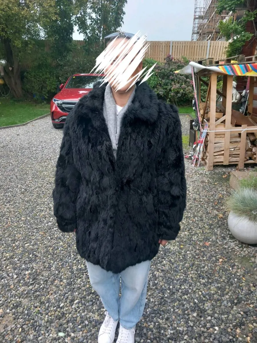 Size 12 to 14 Coney coat, vintage, great condition - Image 1