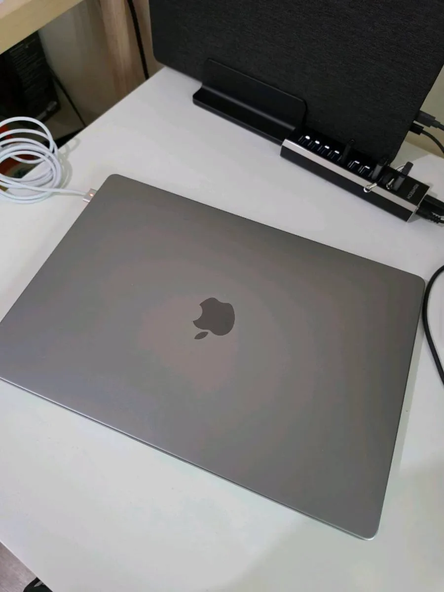 MacBook Pro M1 Pro - Image 3