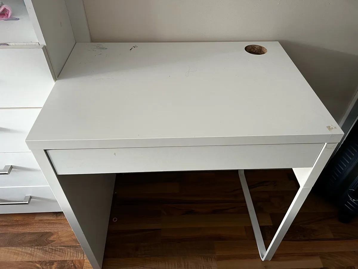 Ikea desk MiCKE white - Image 2