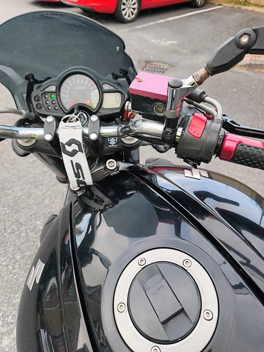 Suzuki SFV650 Gladius – 650cc V-Twin - Image 4