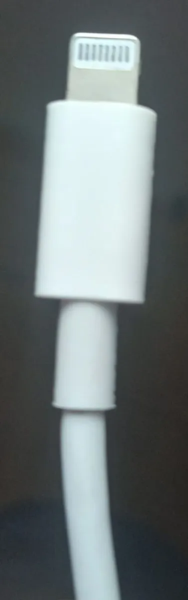 IPhone 11. - Image 4