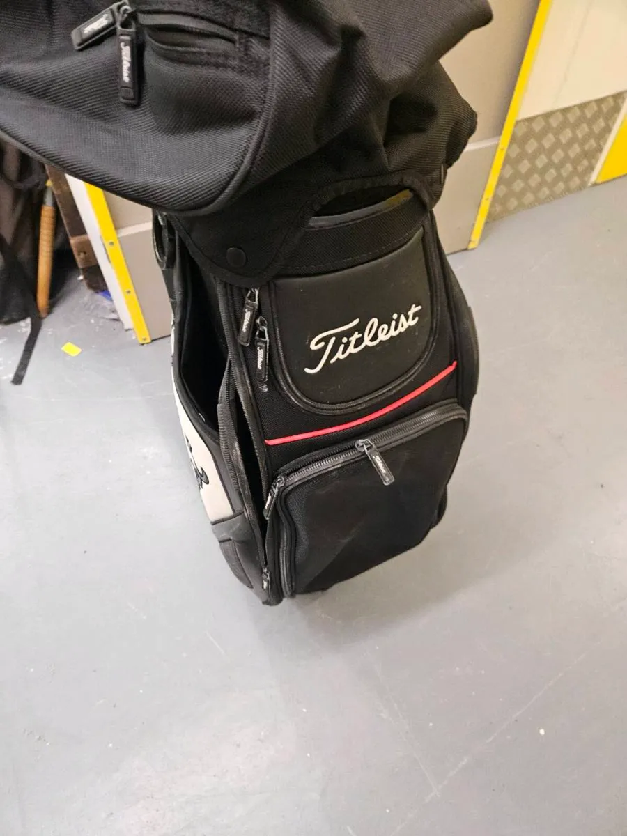 Titleist golf bag - Image 3