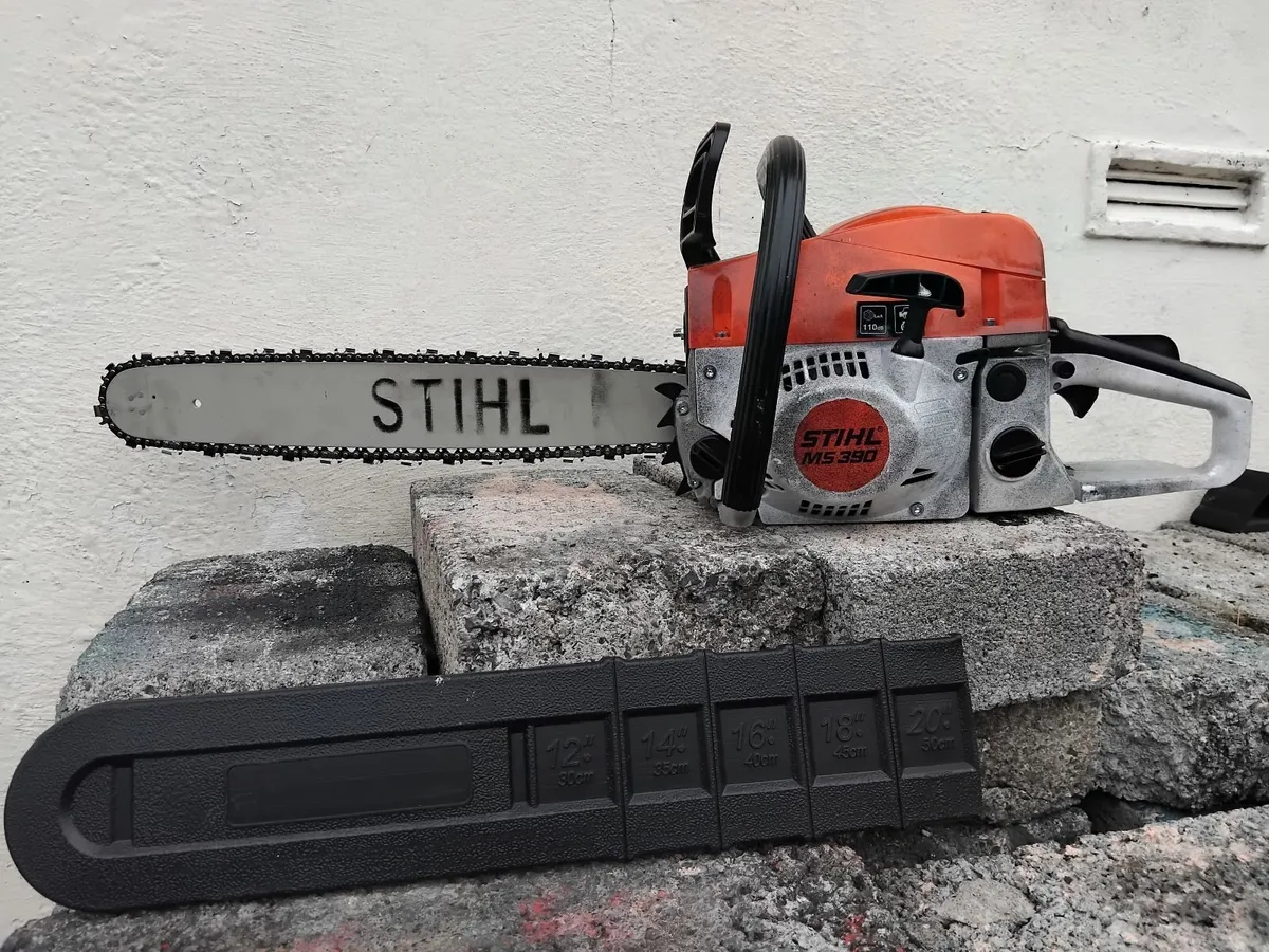 Chainsaw - Image 1