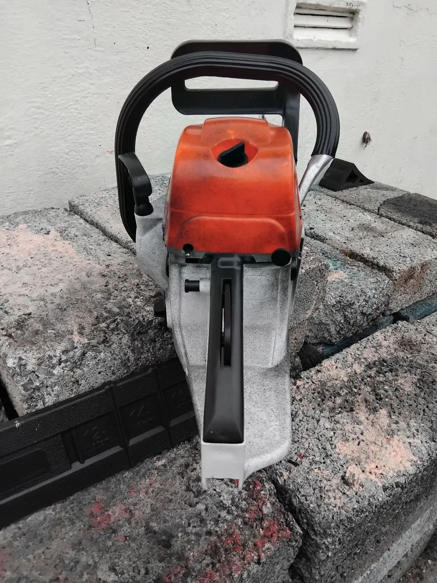 Chainsaw - Image 4