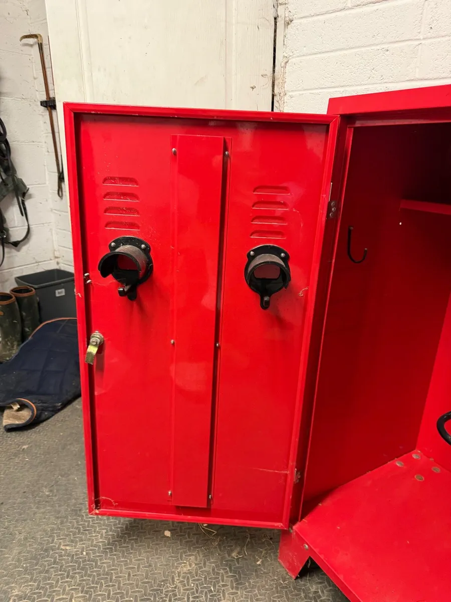 Single Tack locker - Image 1