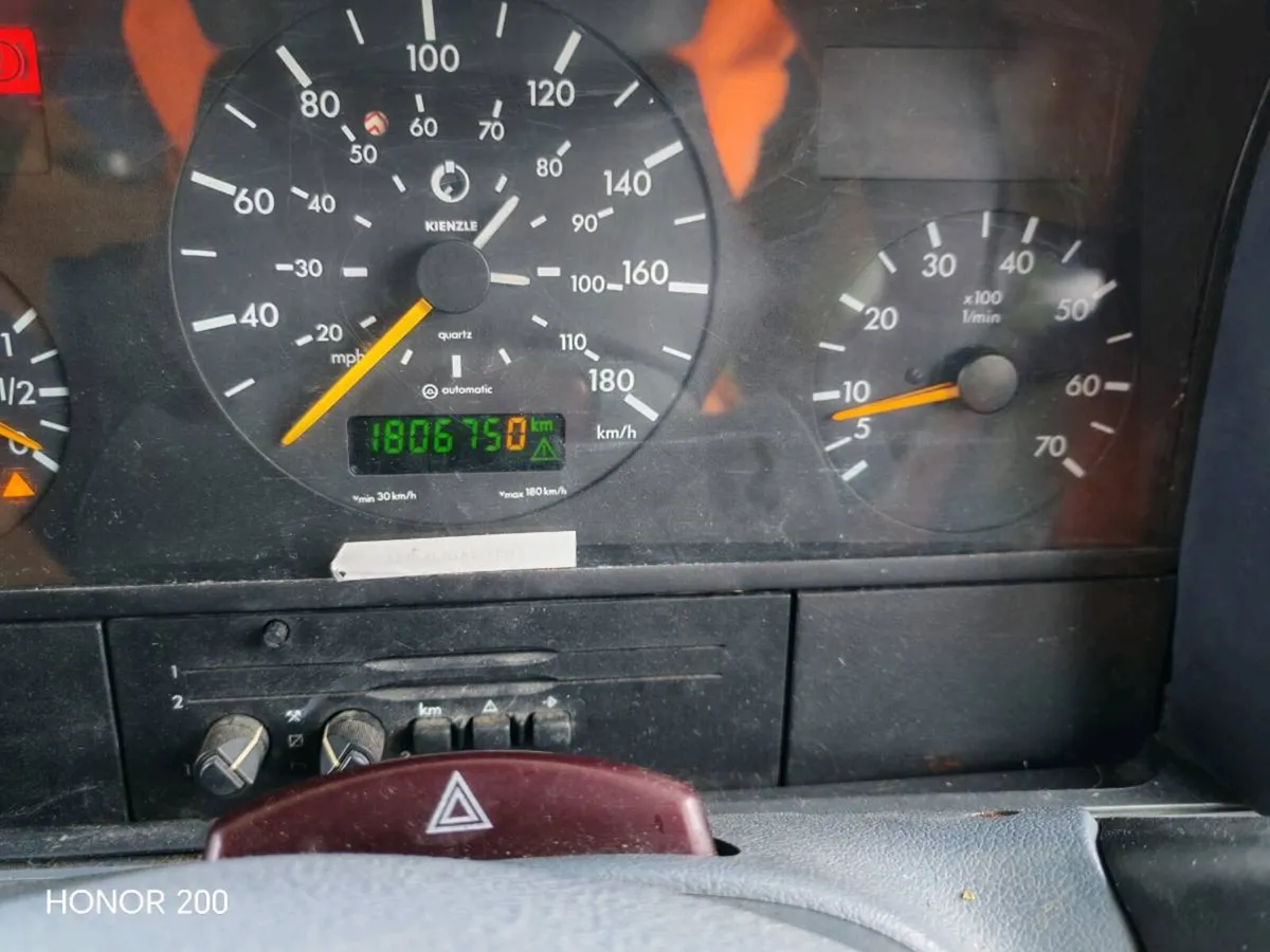 Mercedes 412d 1999 - Image 2