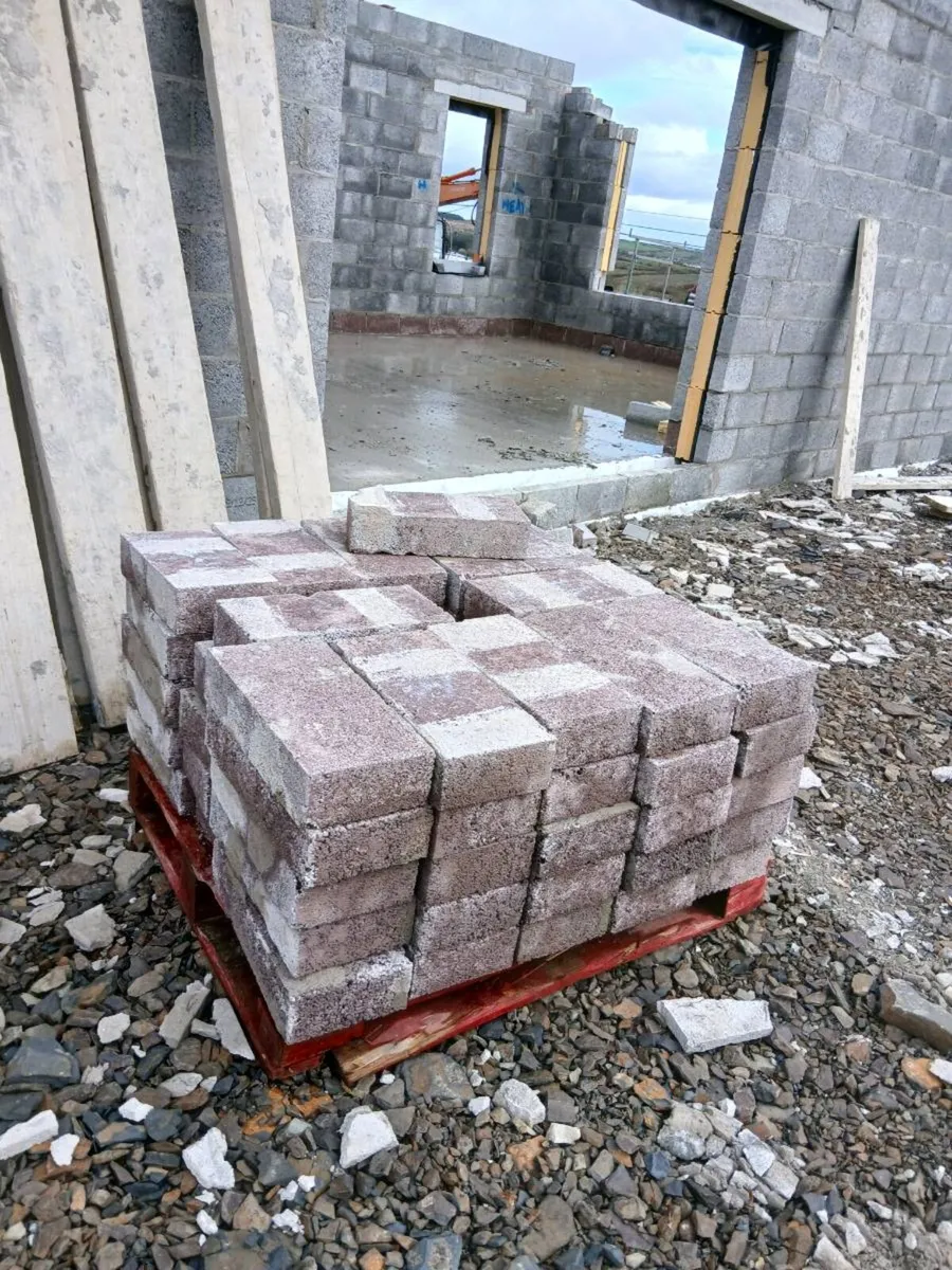 90 Insulated blocks. - Image 1