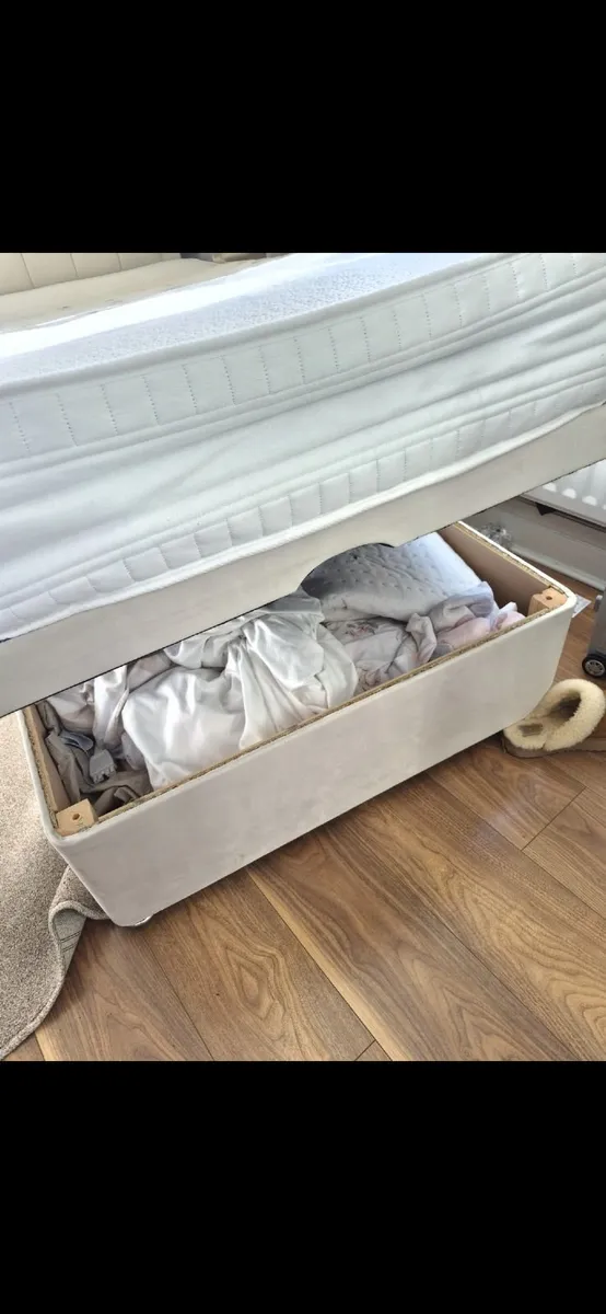 Single bed Ottoman - Image 3