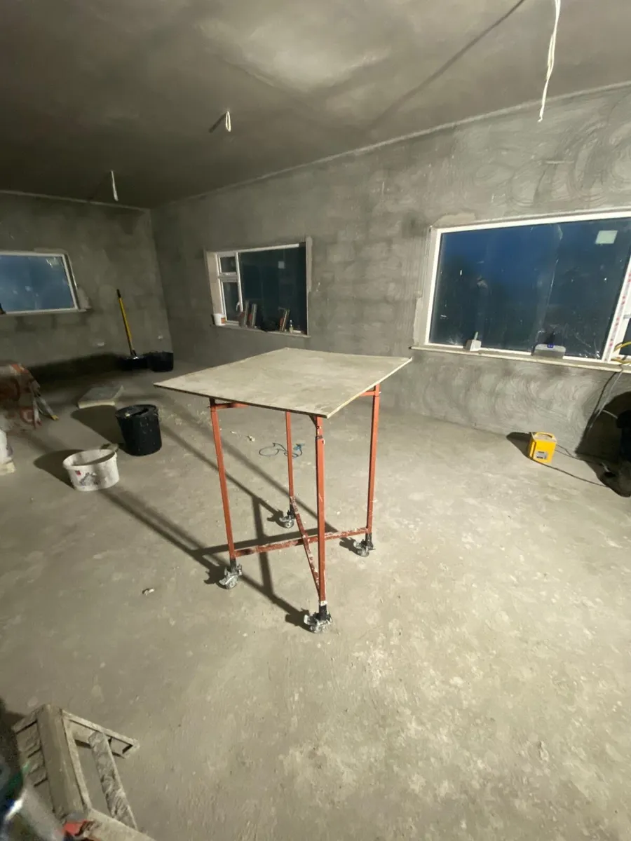 Height adjustable plastering stands - Image 4