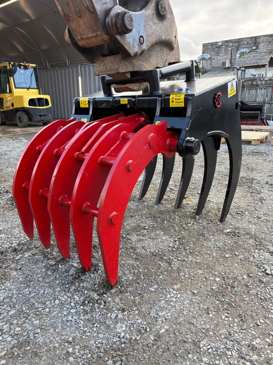 Hydraulic Hardox Grabs - Image 2