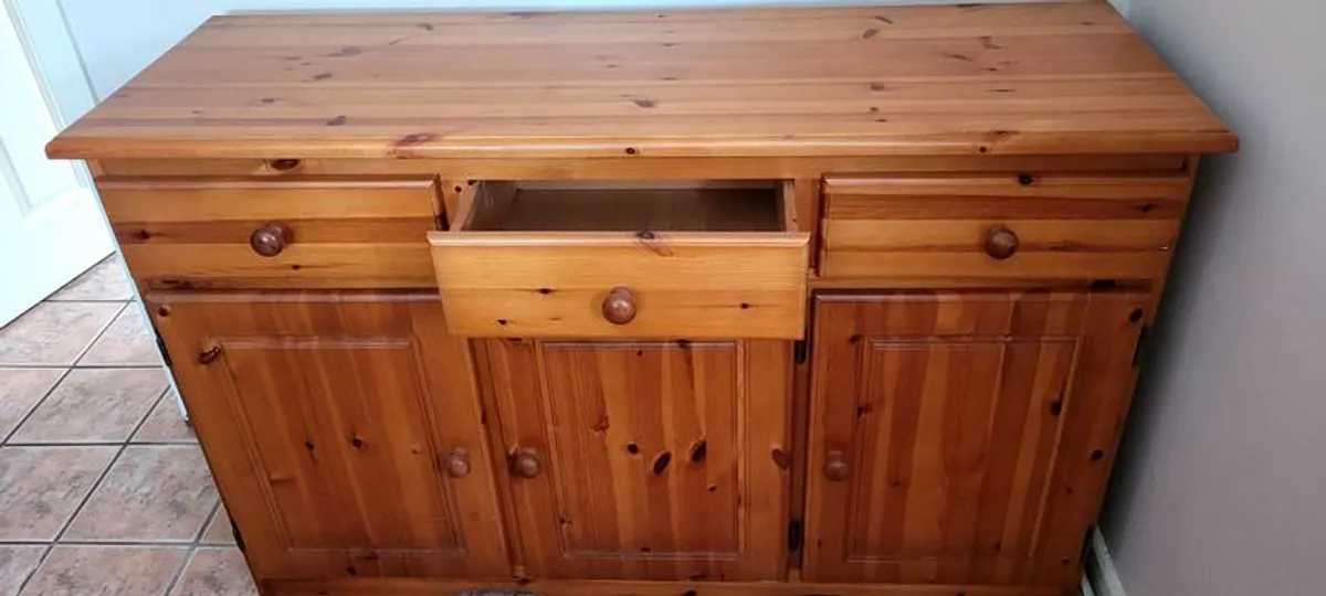 Sideboard - Image 3