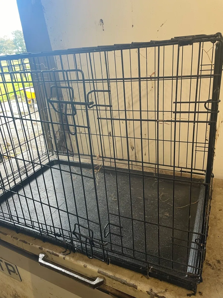 Dog crate - Image 1