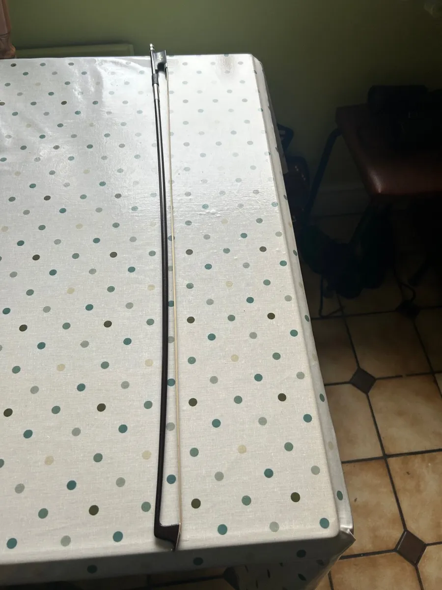 Violin bow