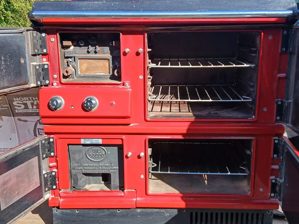 Stanley Red Donard oil cooker - Image 4