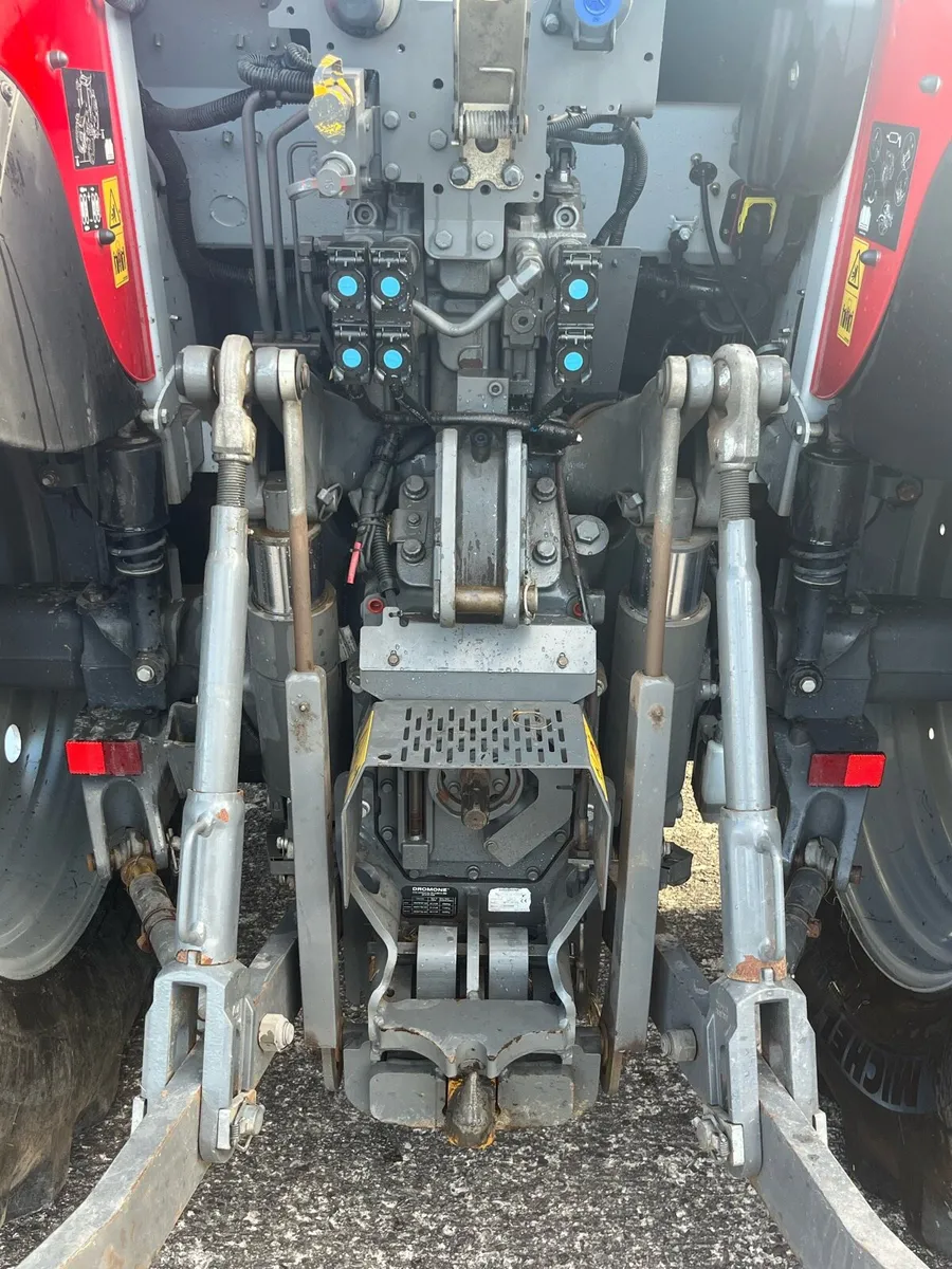 Massey Ferguson 5s145 - Image 4