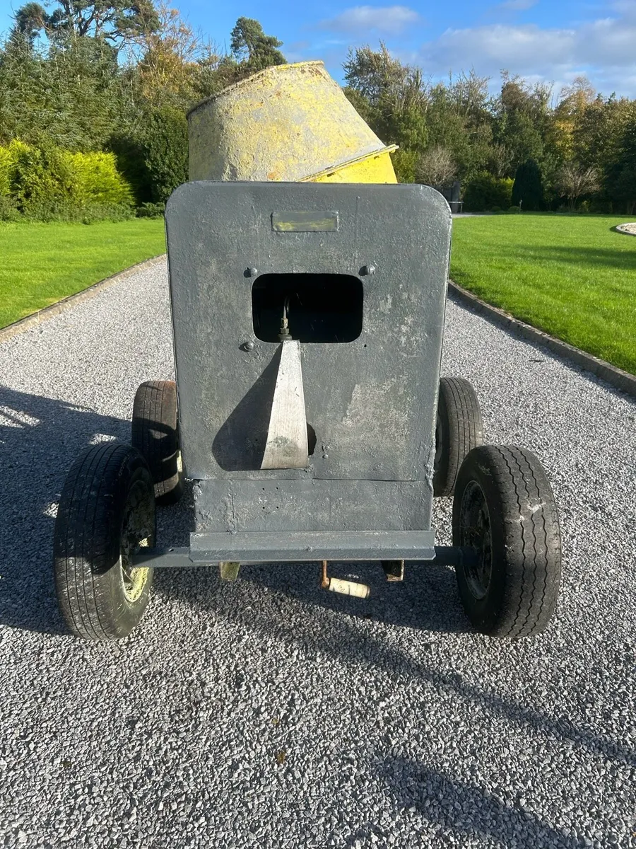 Cement Mixer - Image 4