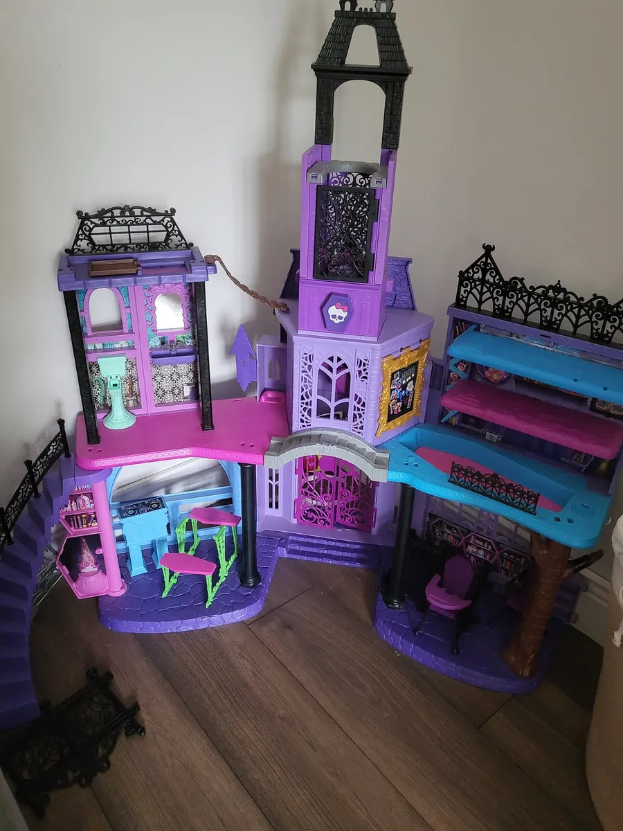 Monster High doll house