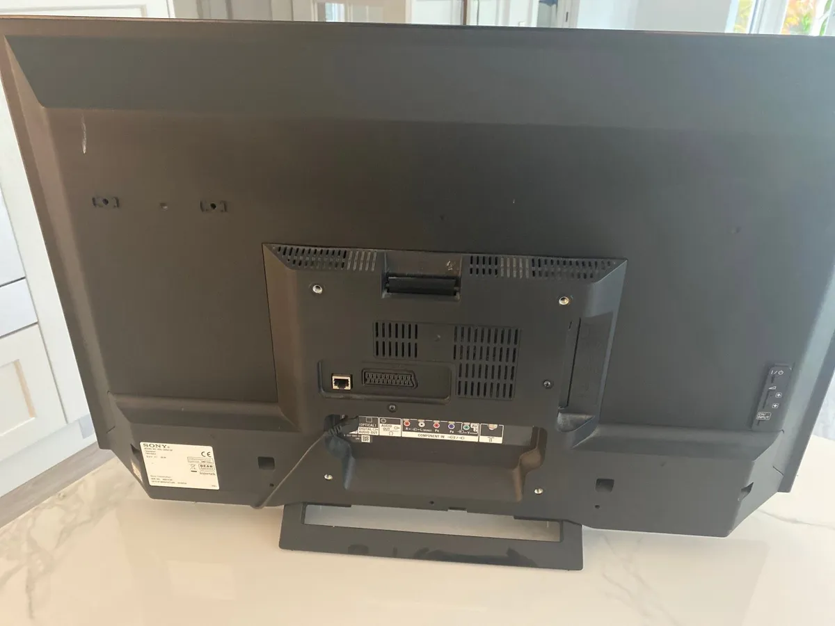 Sony Bravia 33inch TV - Image 2