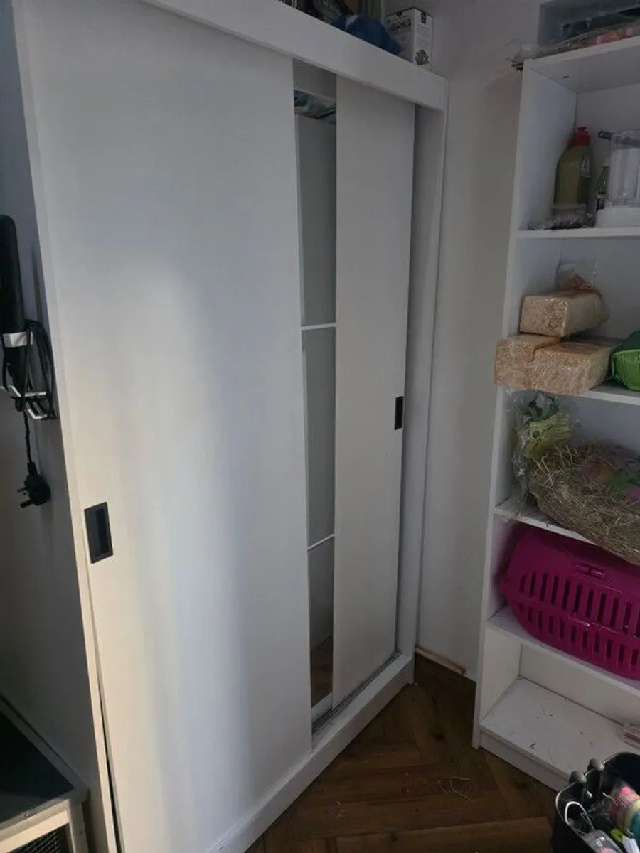 wardrobe - Image 1