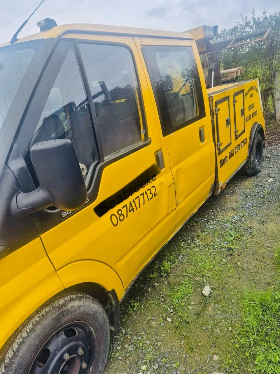 2003 Transit Spec Lift Recovery - Image 3