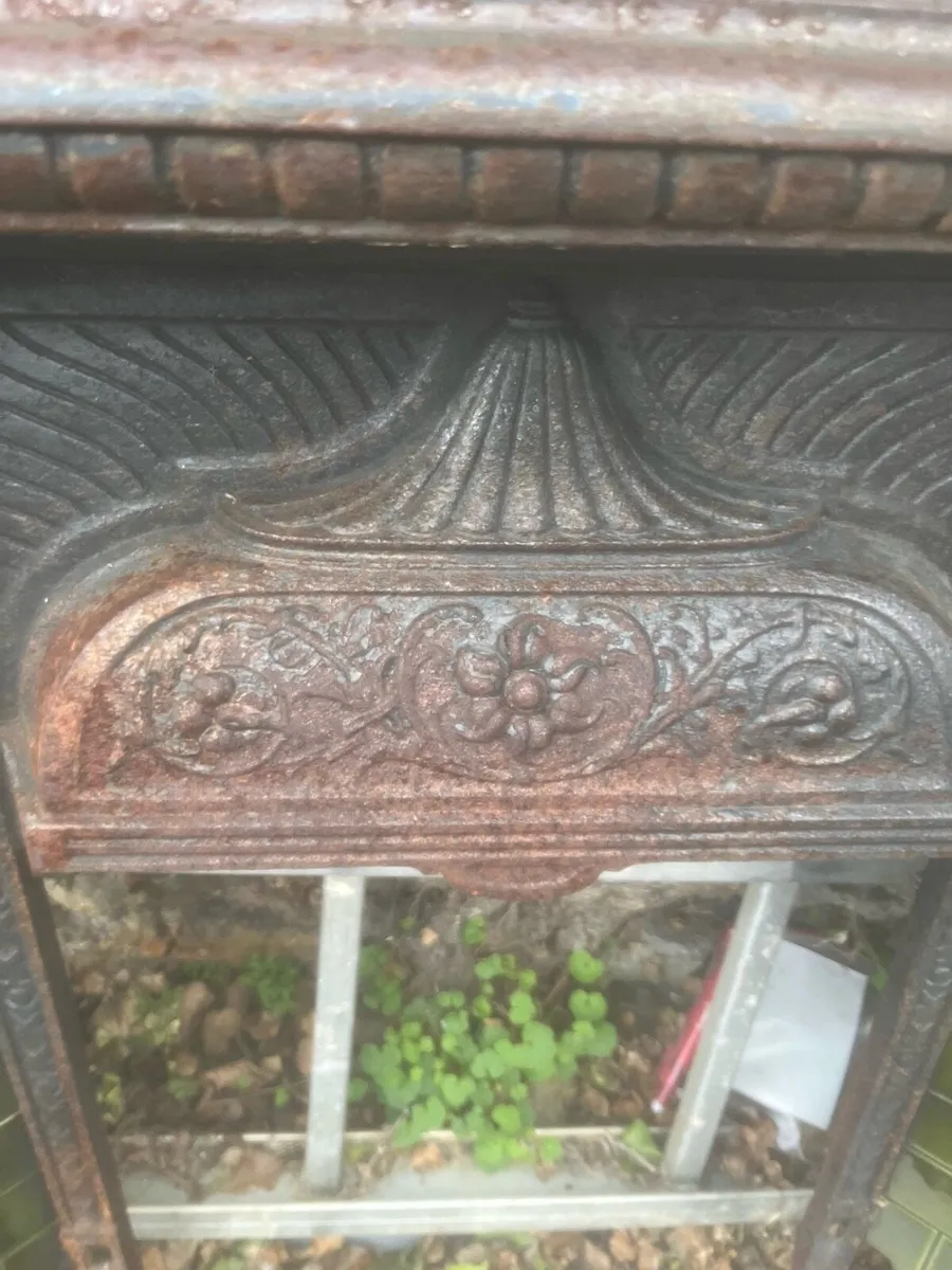Cast iron fireplace - Image 2