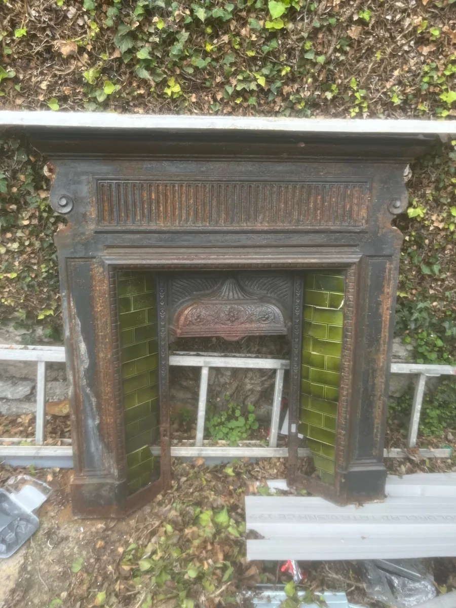Cast iron fireplace - Image 1