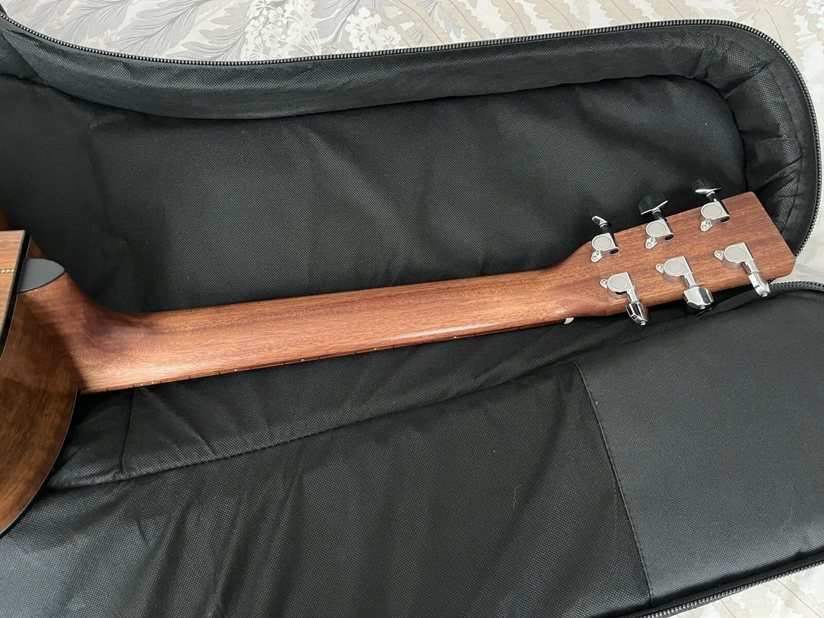Guitar - Image 2