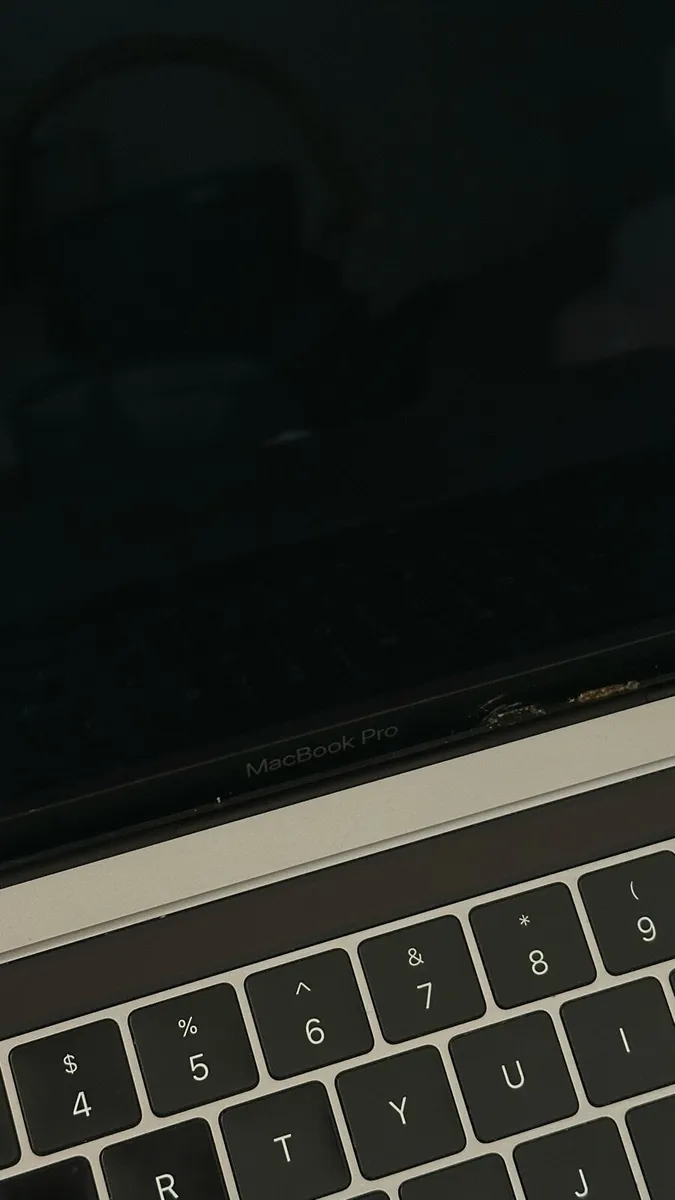 MacBook Pro 13" 2019 - Image 3