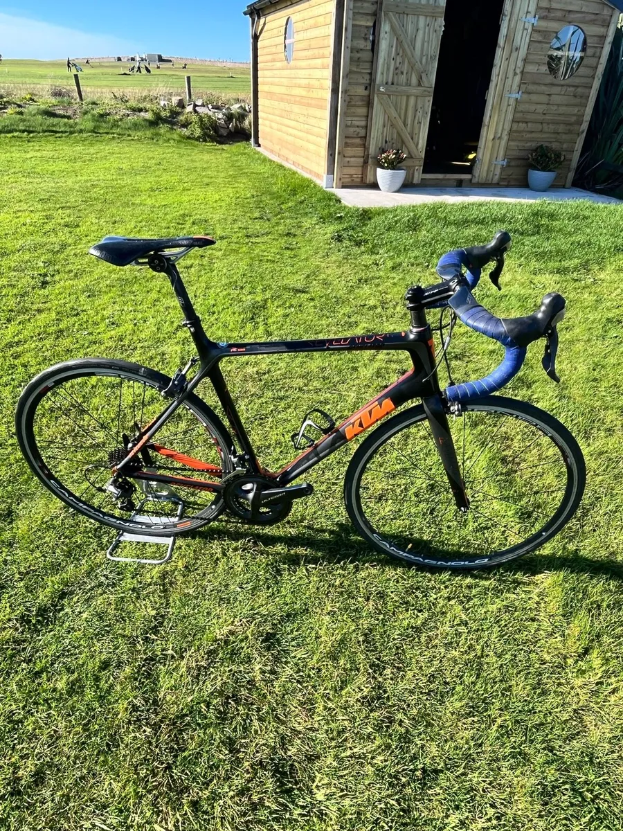 KTM Revelator Carbon Road Bike - Image 2