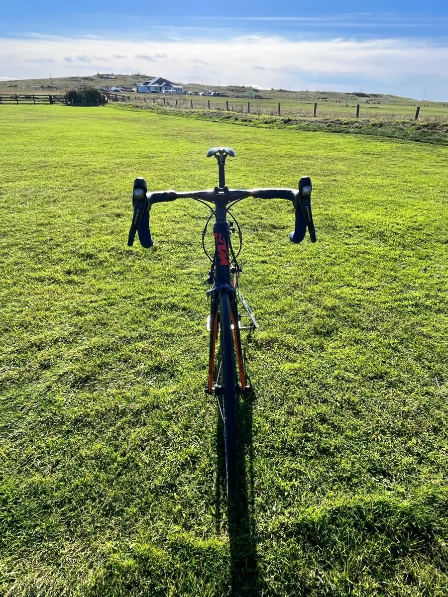 KTM Revelator Carbon Road Bike - Image 3
