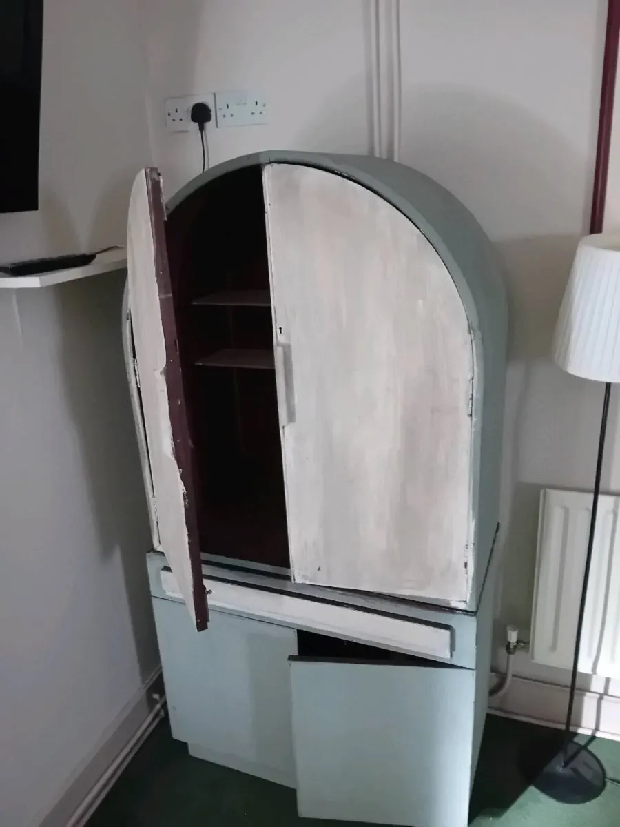 Vintage cupboard - Image 3