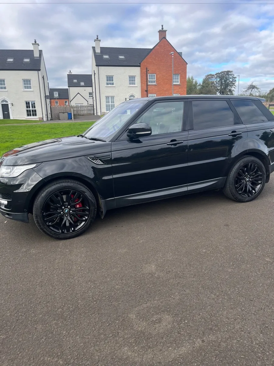 2015 Range Rover sport - Image 3