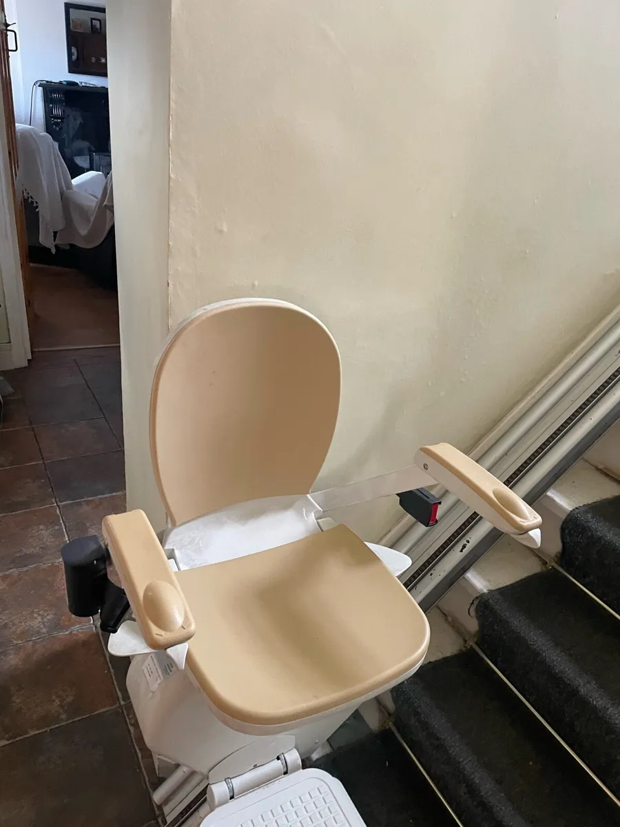 Stair lift - Image 1